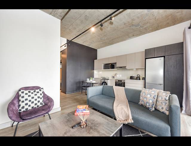 1 BEDROOM APARTMENT FOR SALE IN SANDOWN